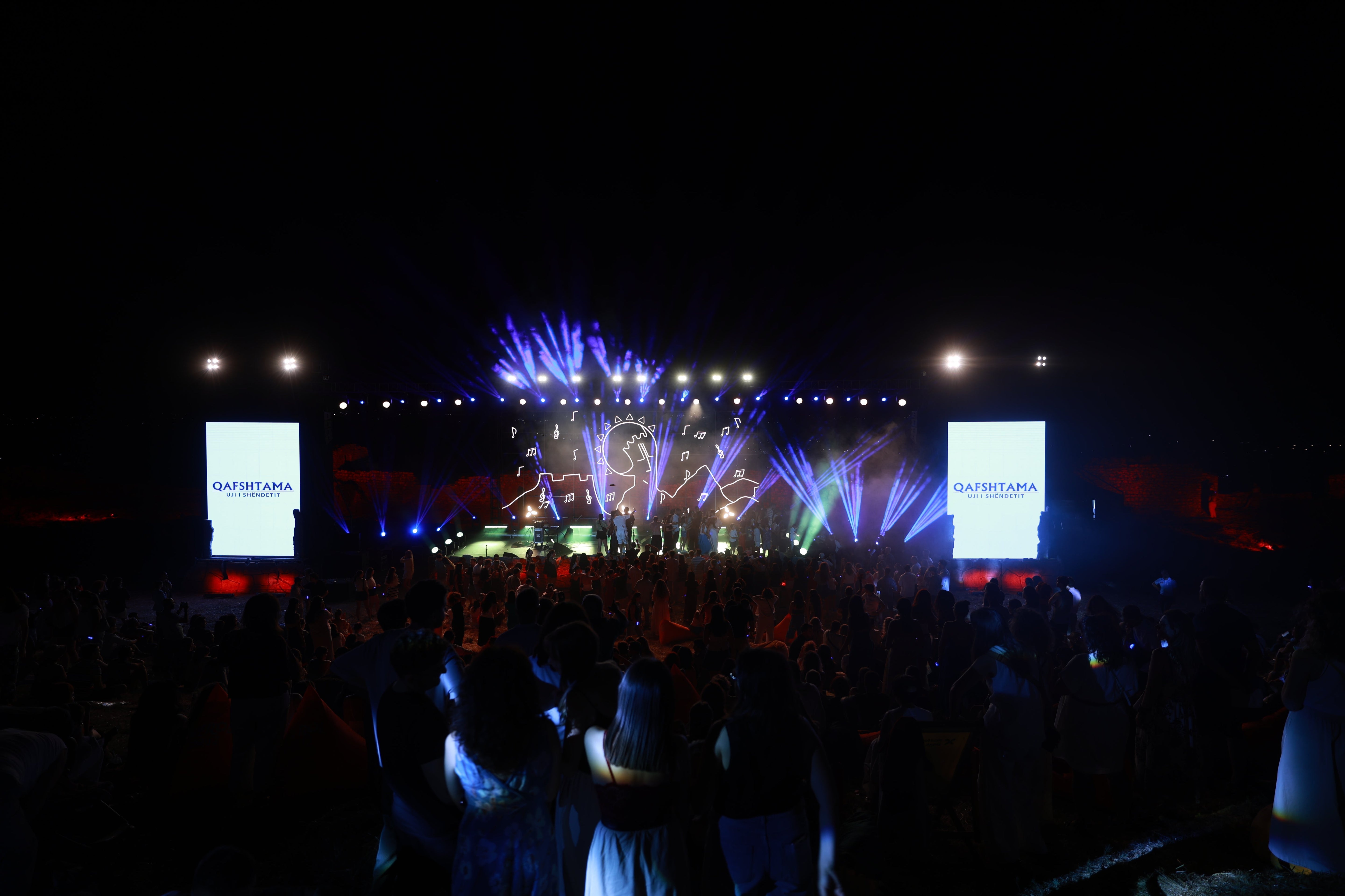 Uji Qafshtama në Za Fest